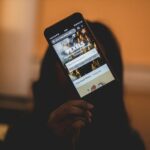 identifying online scam signs